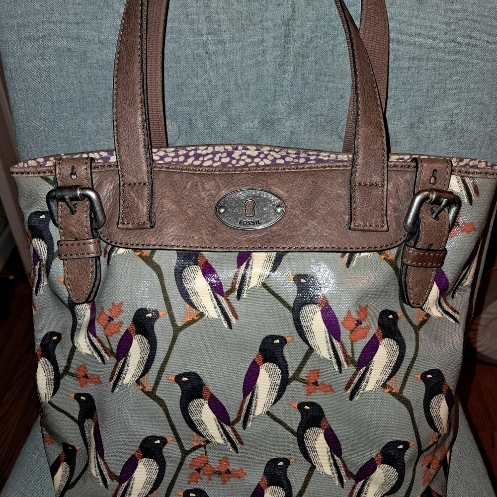 Beautiful bird print fossil bag